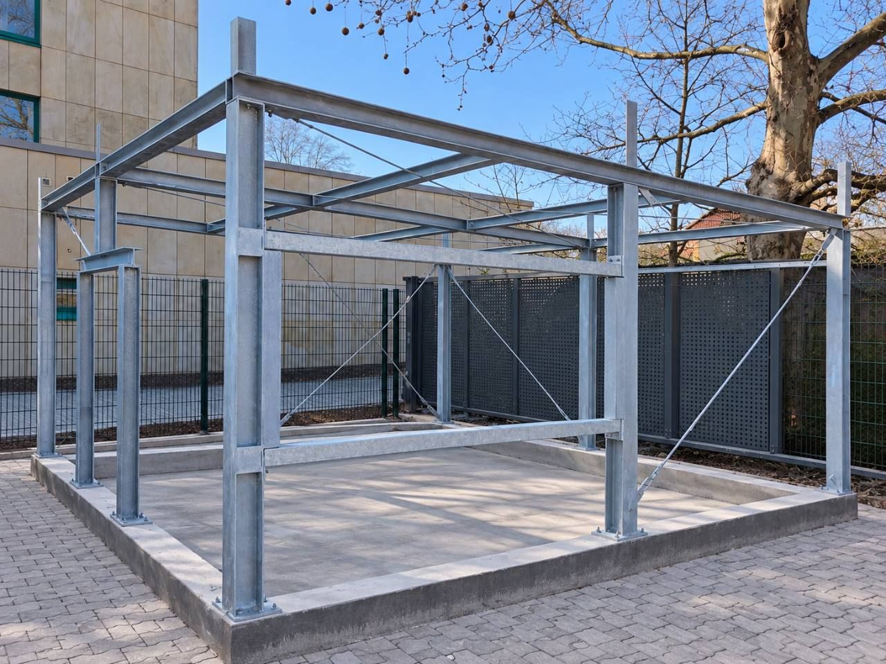 Verzinktes Stahltragwerk der Einhausung